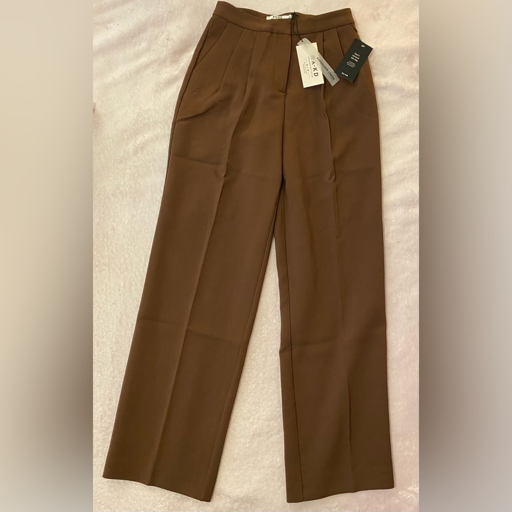 NA-KD brown high waisted pleated pants